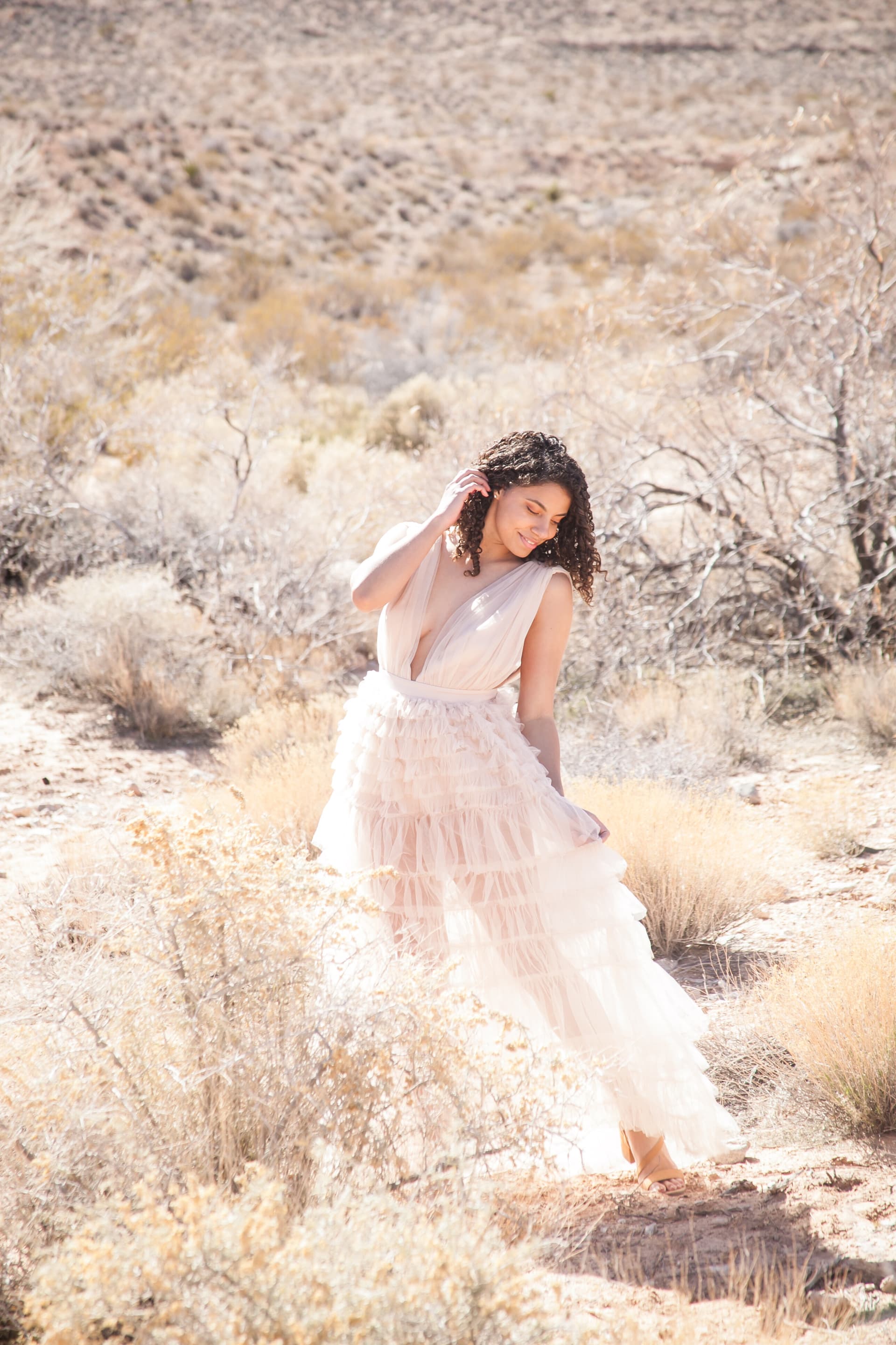Romantic maternity portrait in natural light