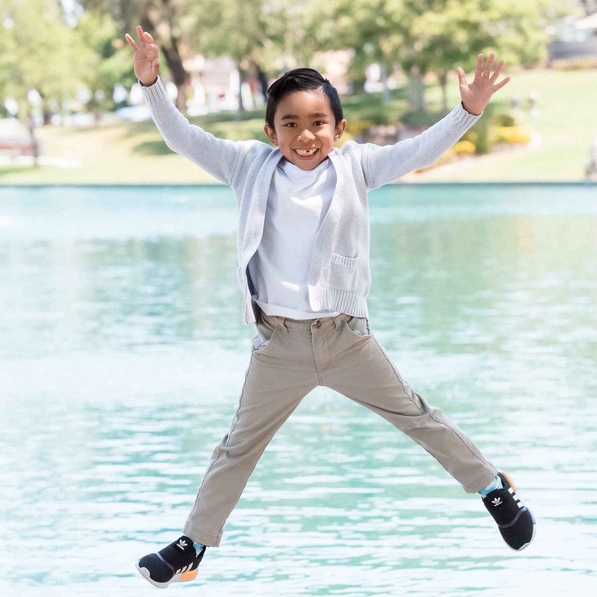 photo taken by a professional photographer during a free photography mini session