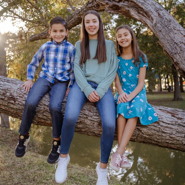 photo taken by a professional photographer during a free photography mini session