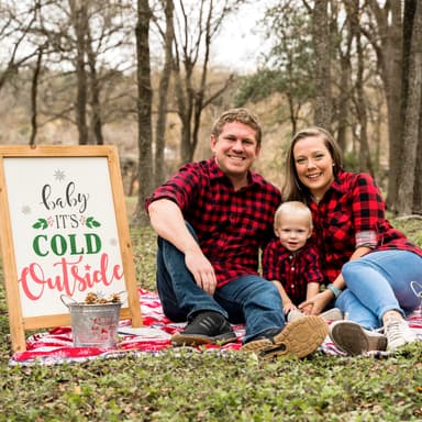 photo taken by a professional photographer during a free photography mini session