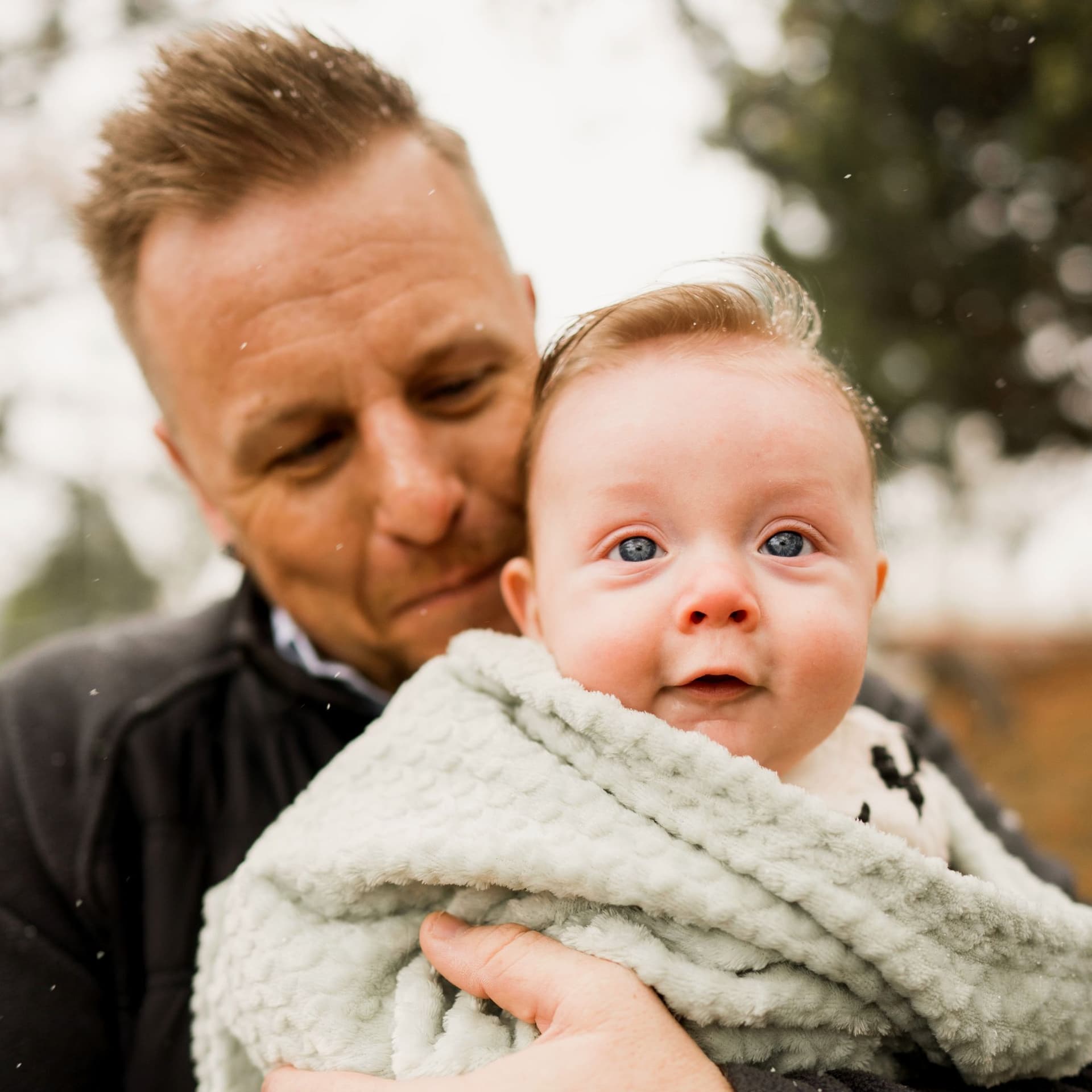 photo taken by a professional photographer during a free photography mini session